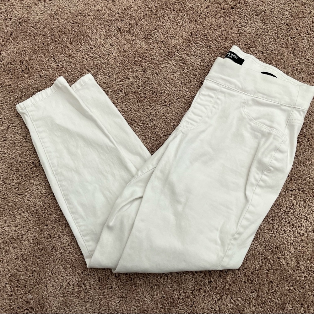 Skinny white pants
